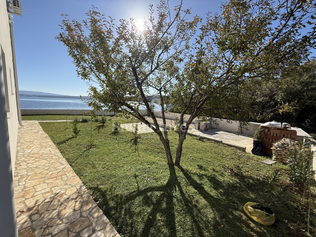 Hiša Posedarje, 200m2