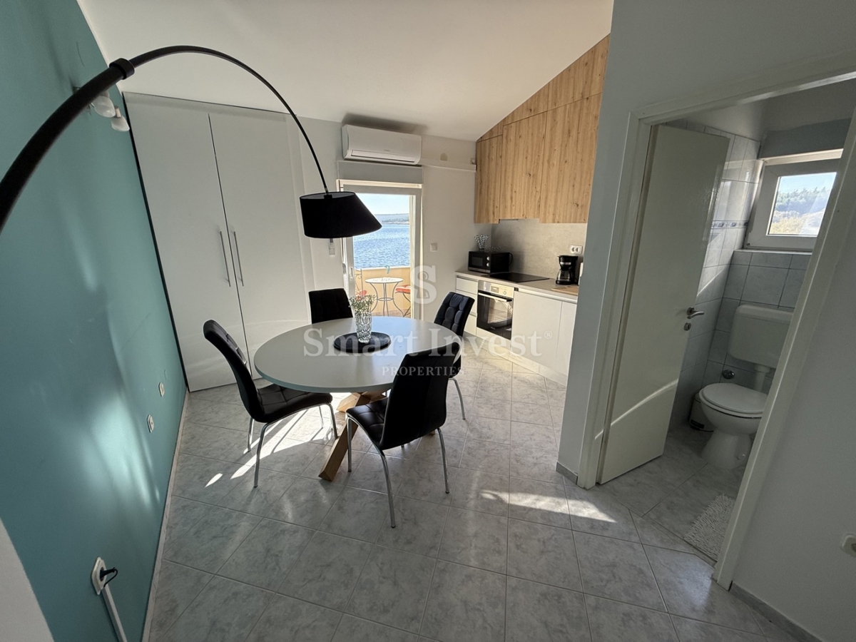 Hiša Posedarje, 200m2