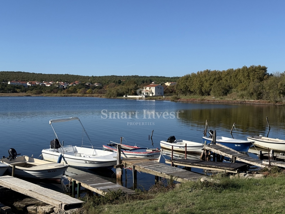 Hiša Posedarje, 200m2