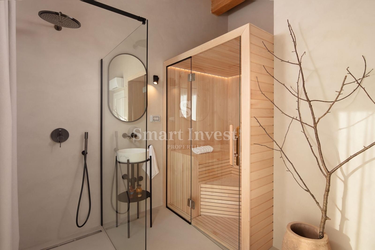 ISTRA - OKOLICA POREČA, vrhunska dizajnerska vila s 5 spalnicami in wellnessom