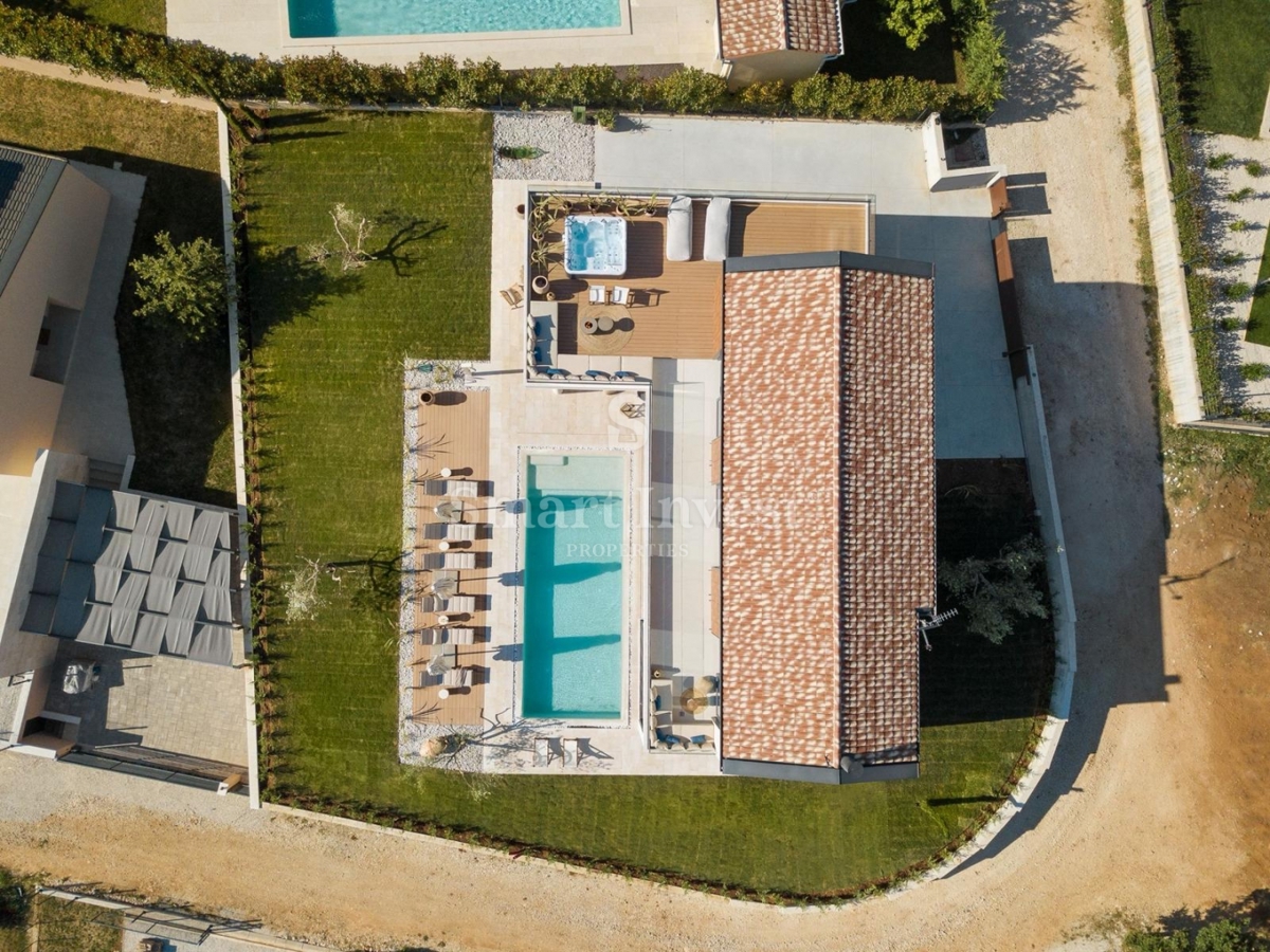 ISTRA - OKOLICA POREČA, vrhunska dizajnerska vila s 5 spalnicami in wellnessom