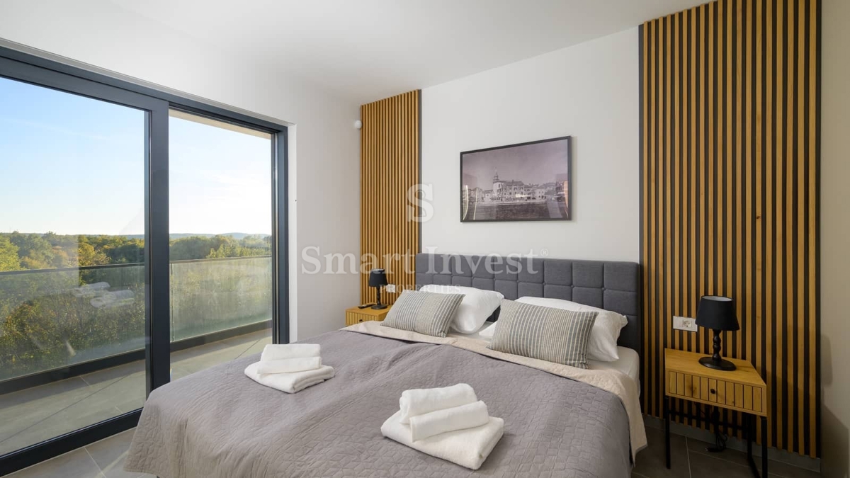 ISTRA - SVETVINČENAT, nova moderna vila z ogrevanim bazenom