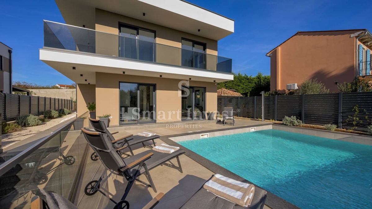 ISTRA - SVETVINČENAT, nova moderna vila z ogrevanim bazenom