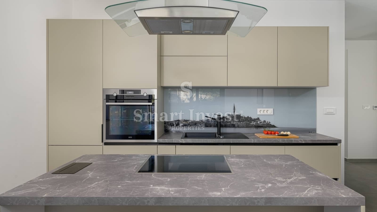 ISTRA - SVETVINČENAT, nova moderna vila z ogrevanim bazenom