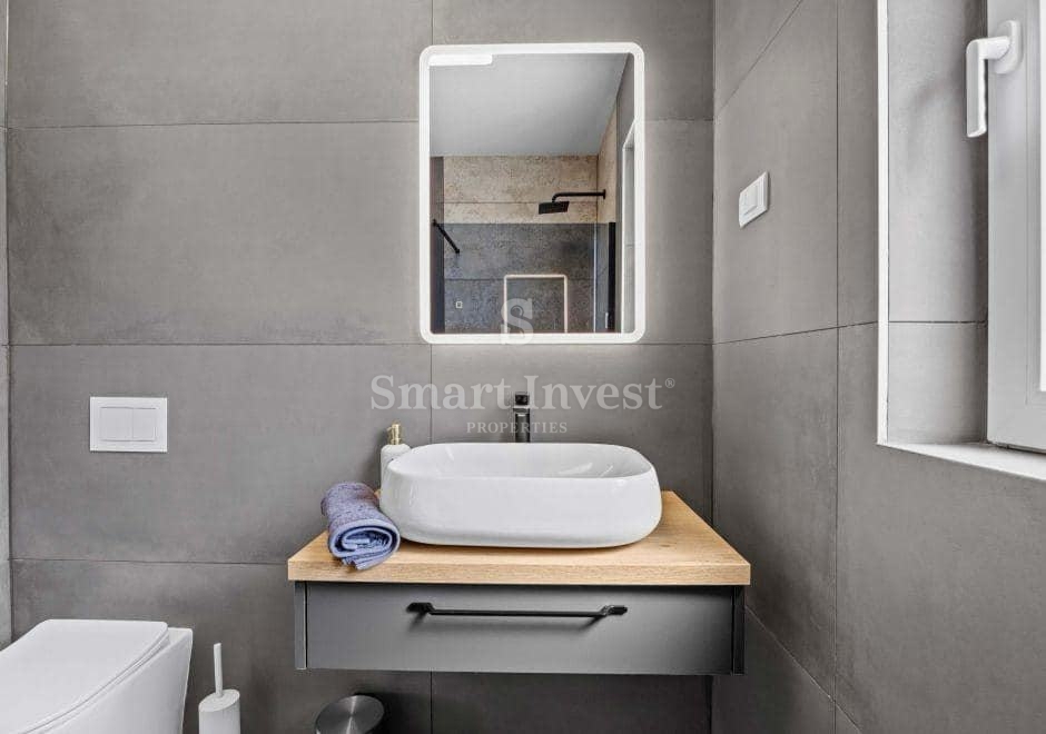 ISTRA - SVETVINČENAT, moderna vila z ogrevanim bazenom