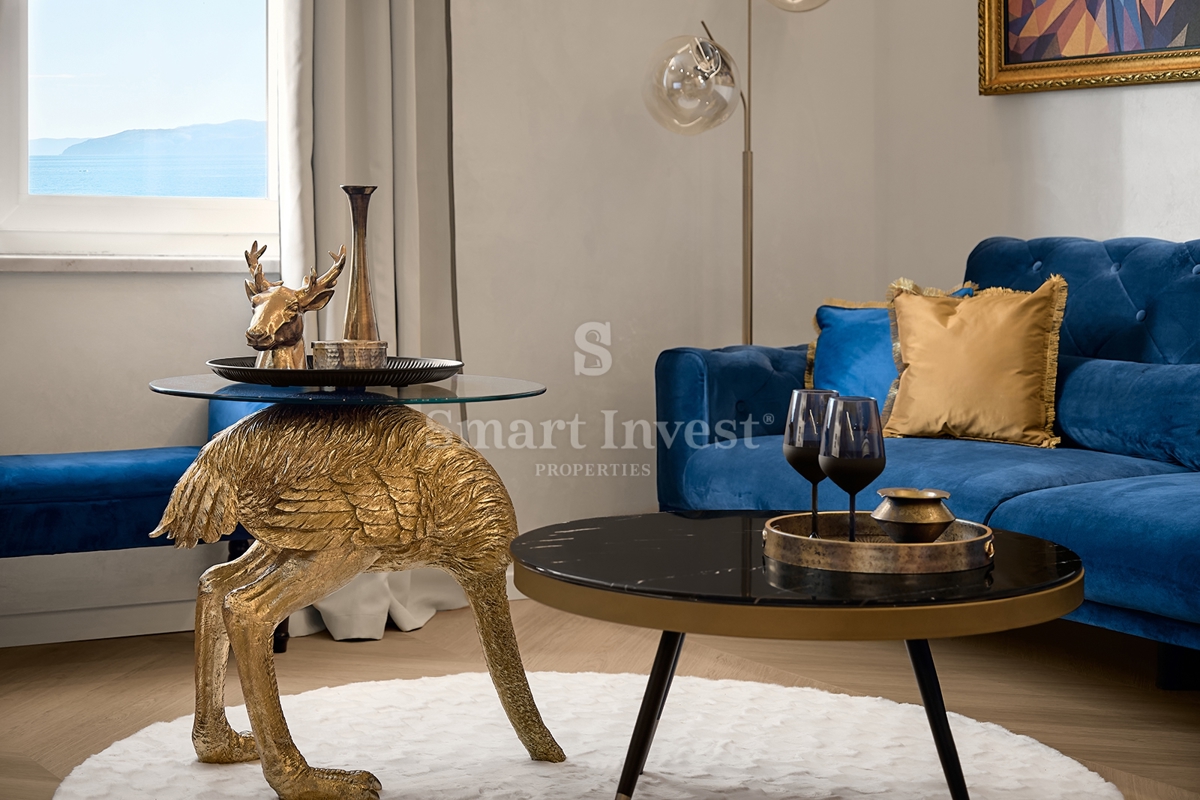 OPATIJA - CENTER, luksuzno 3-sobno stanovanje le nekaj korakov od morja