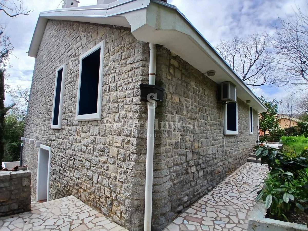 Hiša Matulji, 250m2