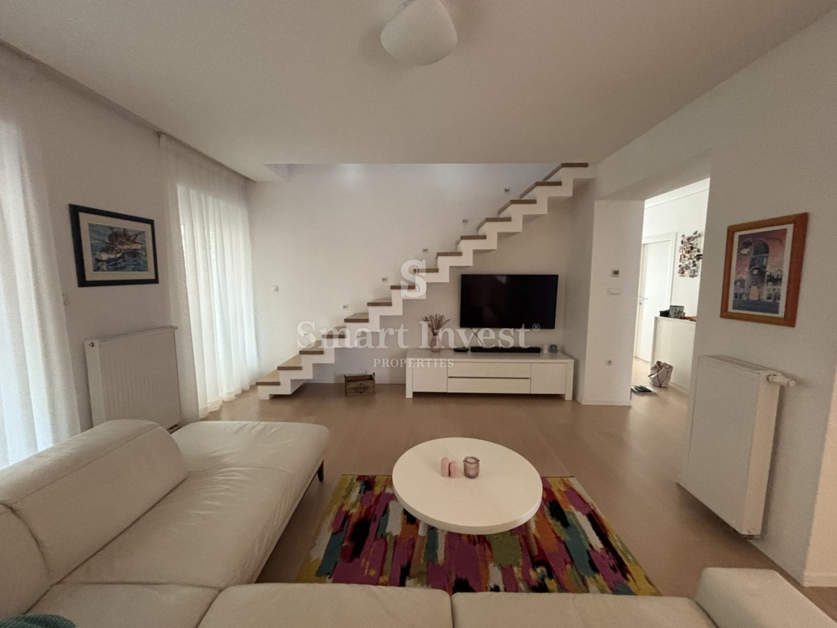 Stanovanje Donja Vežica, Rijeka, 183,44m2