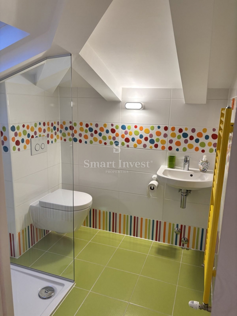 Stanovanje Donja Vežica, Rijeka, 183,44m2