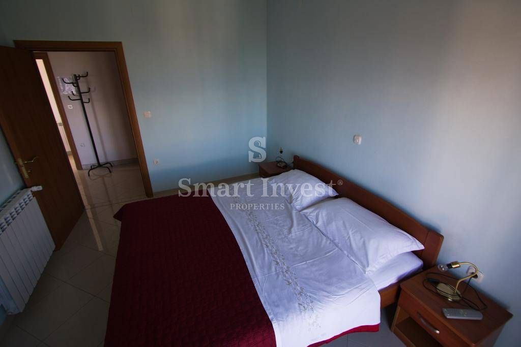 LOVRAN, Hiša z apartmaji in pogledom na morje, blizu morja, prodamo