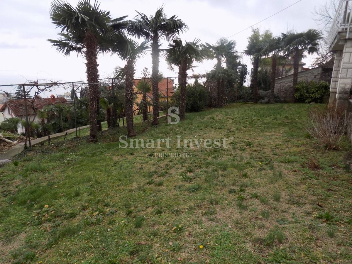 OPATIJA, House of 300 m2 with a building land of 1812 m2