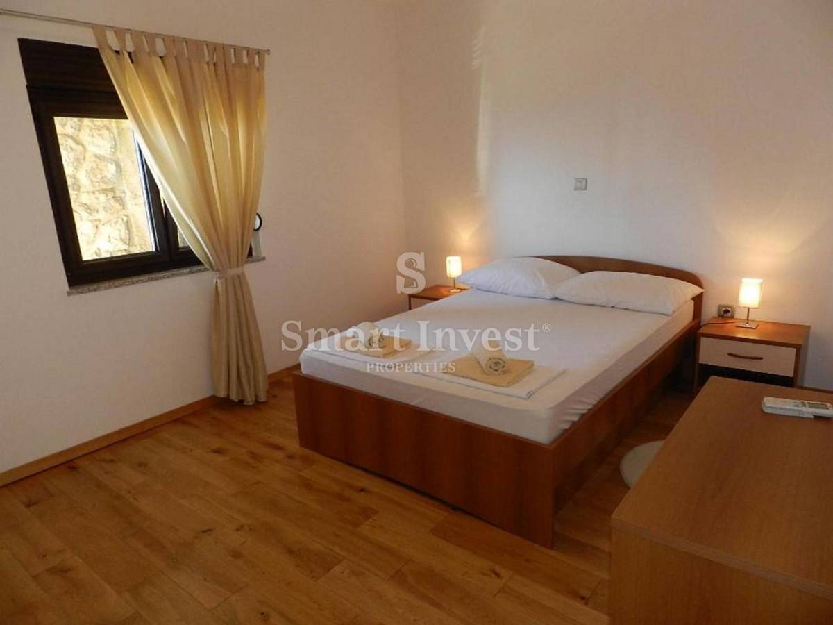 LOVRAN, Beautiful house of 380 m2 with panoramic sea view