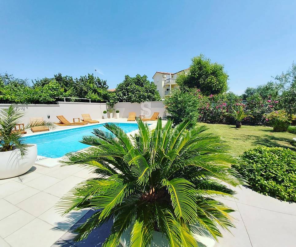 ISTRIA - MEDULIN, Beautiful 5-bedrooms house with pool near the sea!