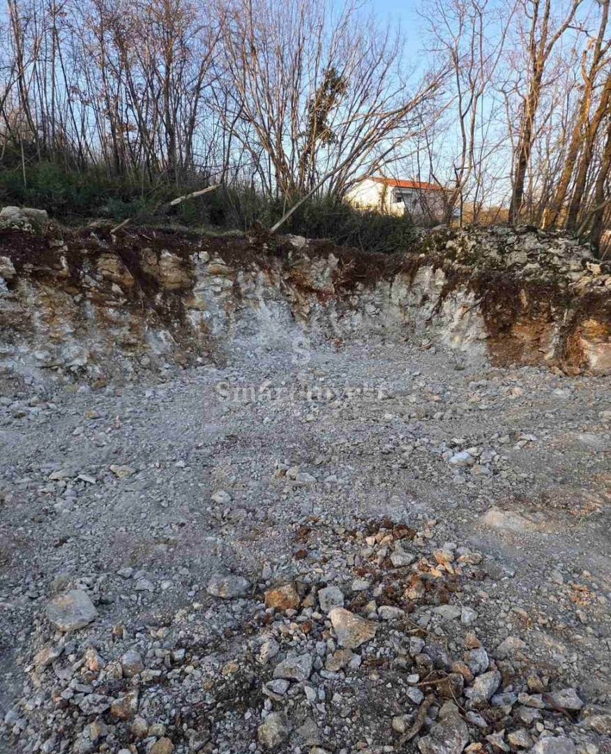 Zemljišče Matulji, 911m2