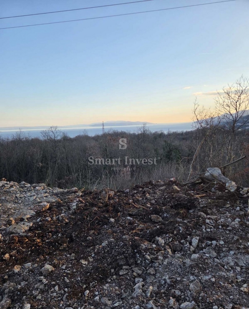 Zemljišče Matulji, 911m2