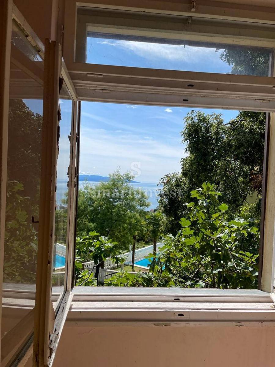 OPATIJA, Dvojček za obnovo na lepi lokaciji prodamo