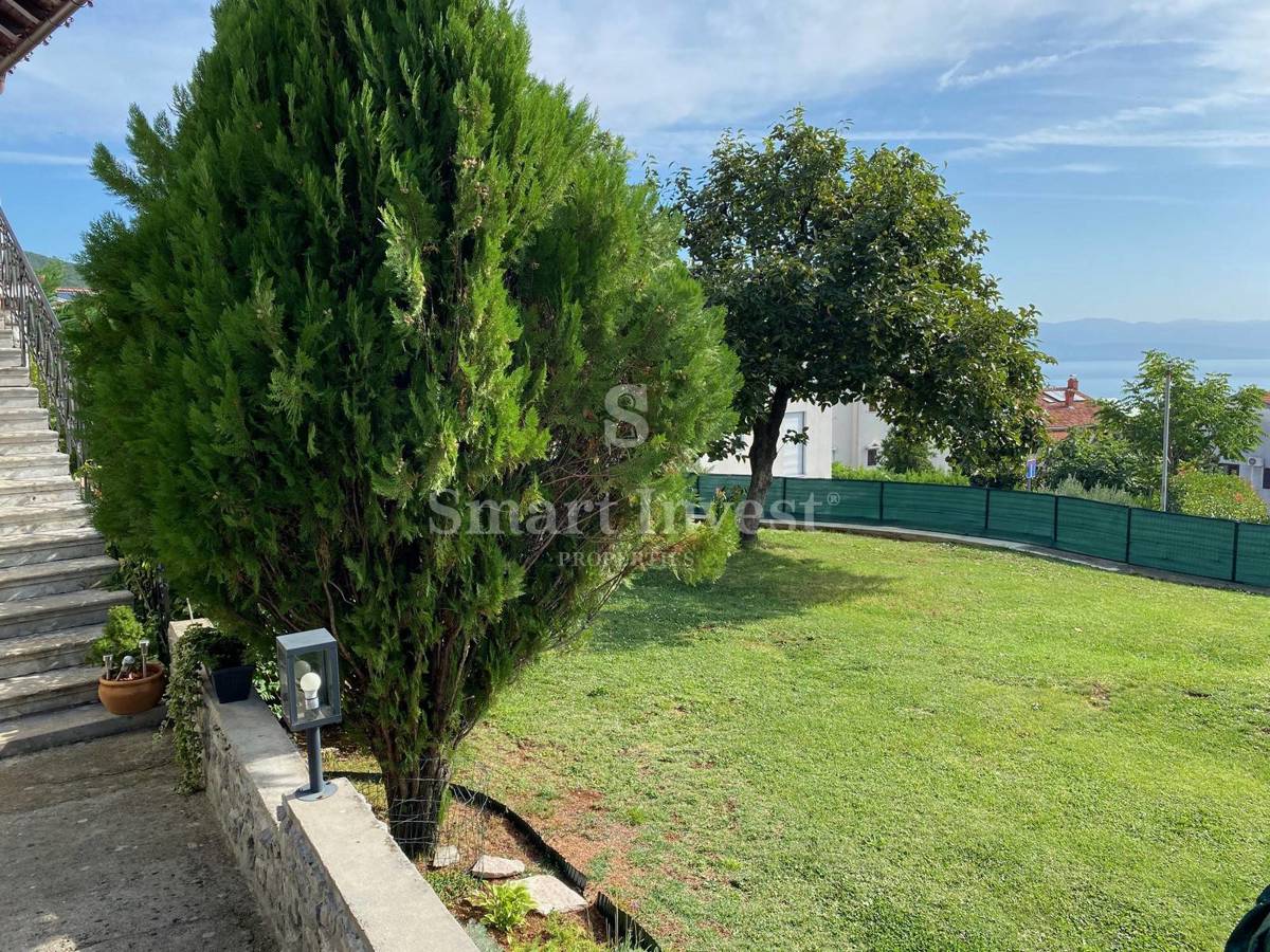 OPATIJA - IČIĆI, samostojna hiša s pogledom na morje in velikim vrtom