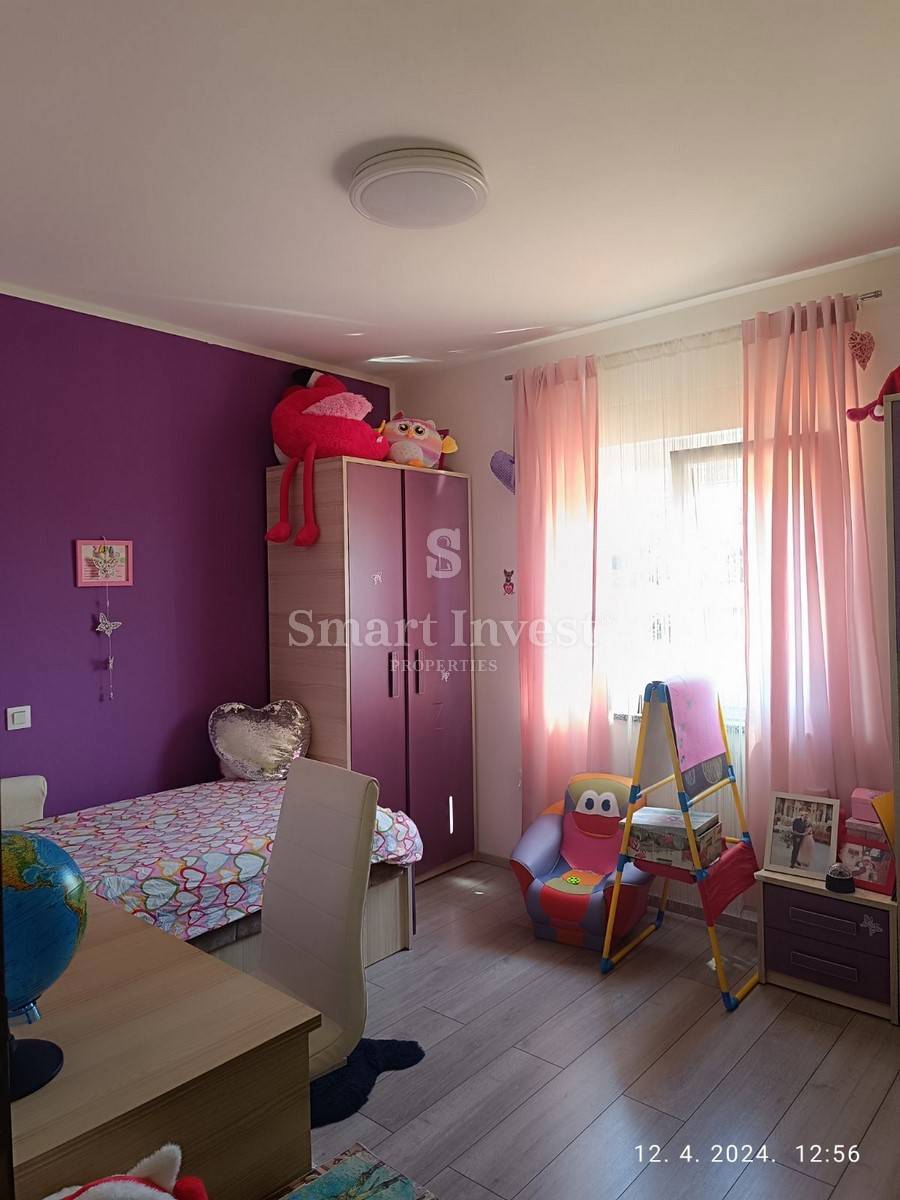 OPATIJA - POBRI, 4-sobno stanovanje s parkiriščem na mirni lokaciji