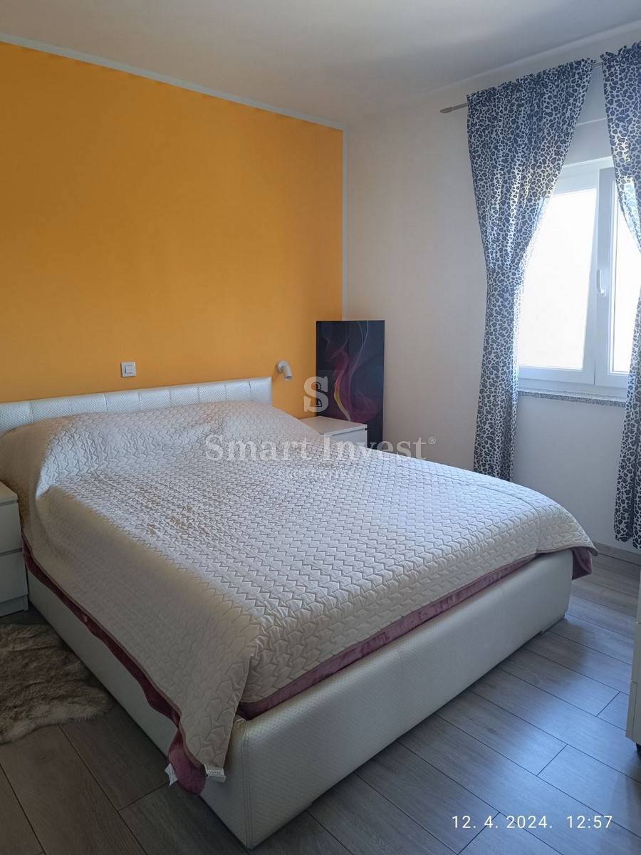 OPATIJA - POBRI, 4-sobno stanovanje s parkiriščem na mirni lokaciji