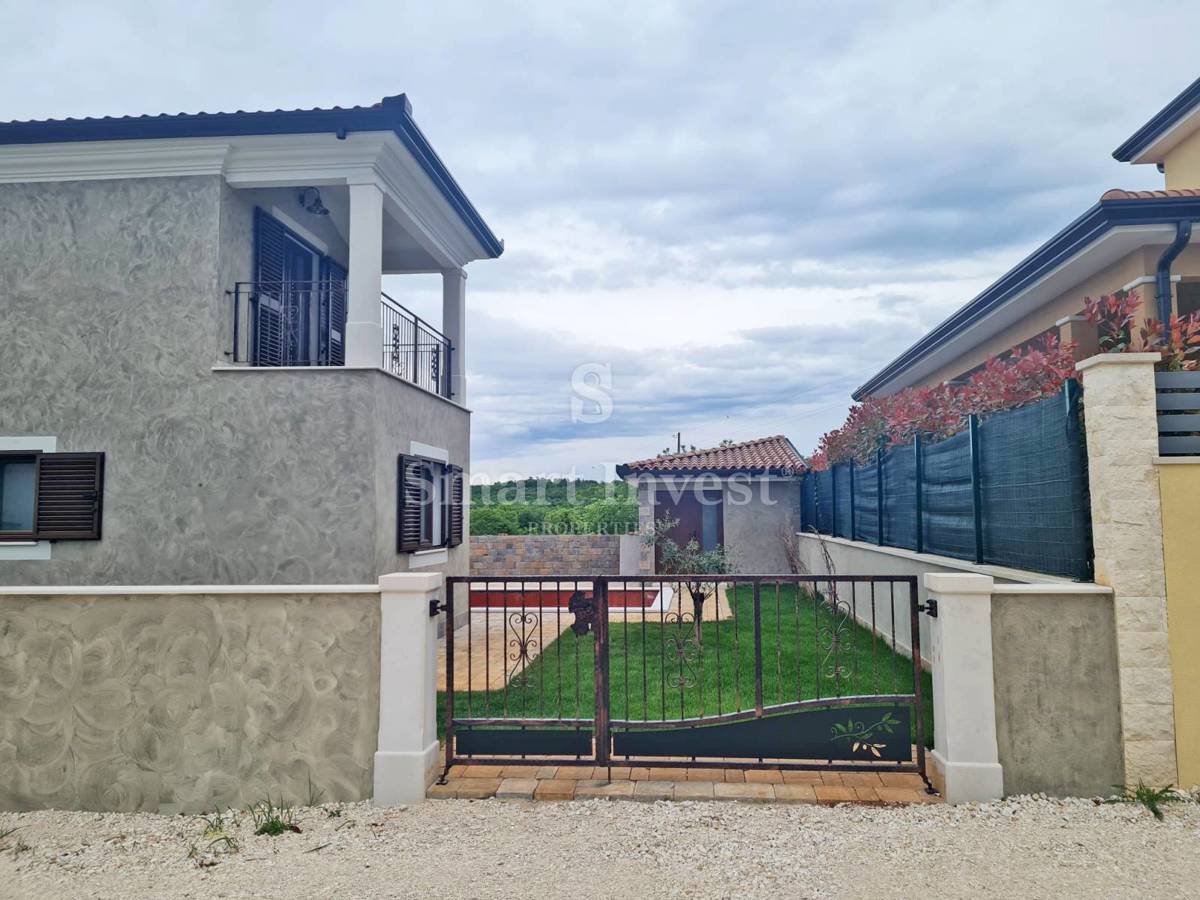 ISTRA - BUJE, nova vila z bazenom v bližini slovenske meje