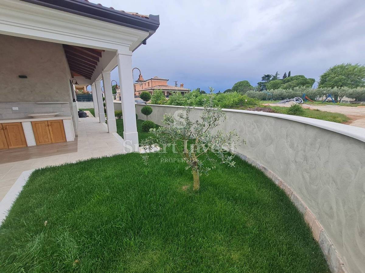ISTRA - BUJE, nova vila z bazenom v bližini slovenske meje