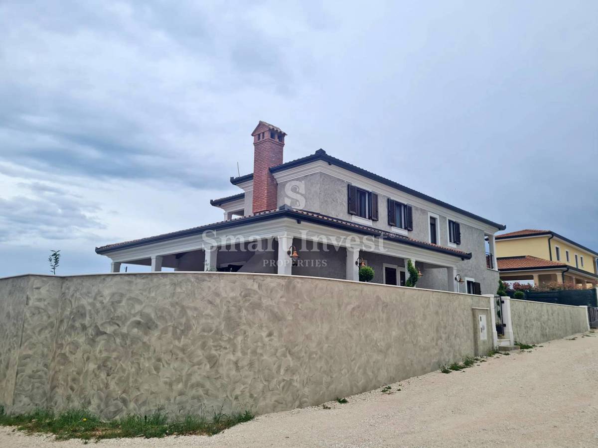 ISTRA - BUJE, nova vila z bazenom v bližini slovenske meje