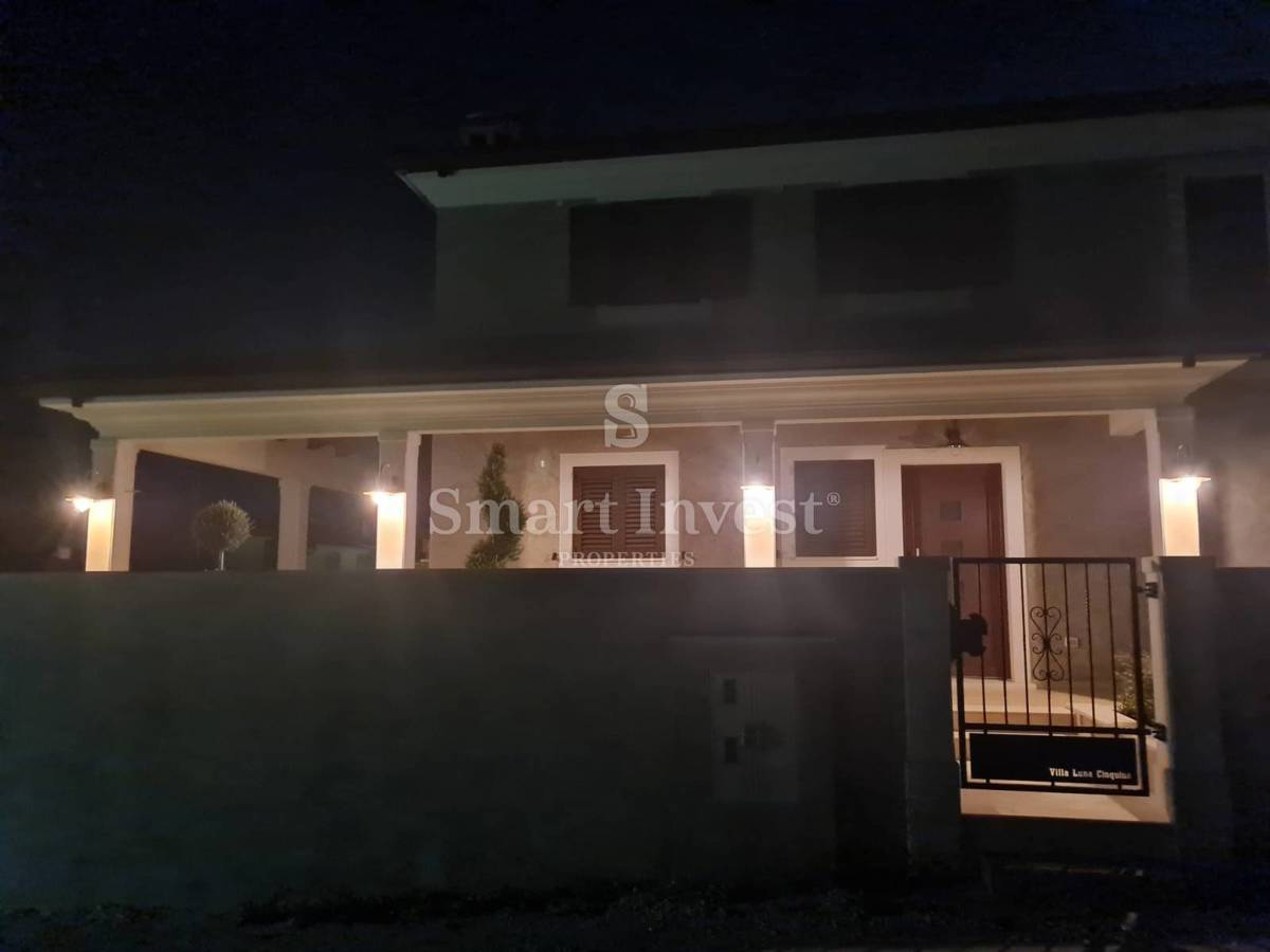 ISTRA - BUJE, nova vila z bazenom v bližini slovenske meje