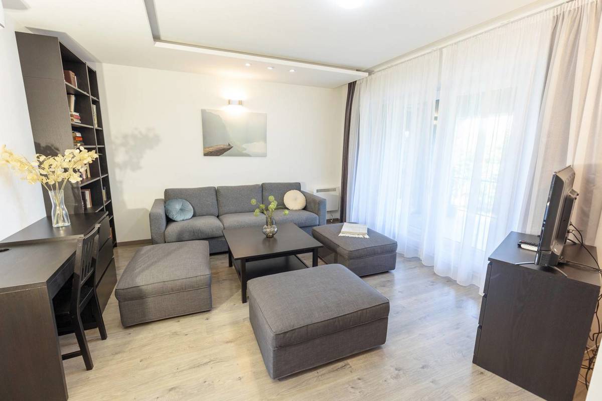 OPATIJA - POBRI, 4-sobno stanovanje s pogledom na morje