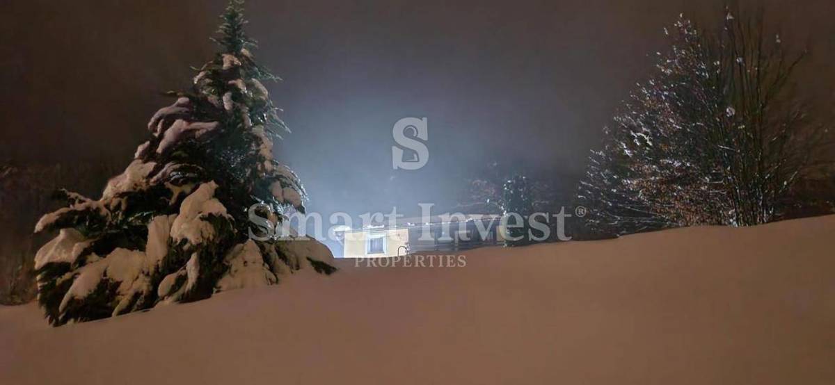 GORSKI KOTAR - VRBOVSKO, hiša z bazenom in zemljiščem 6200 m2