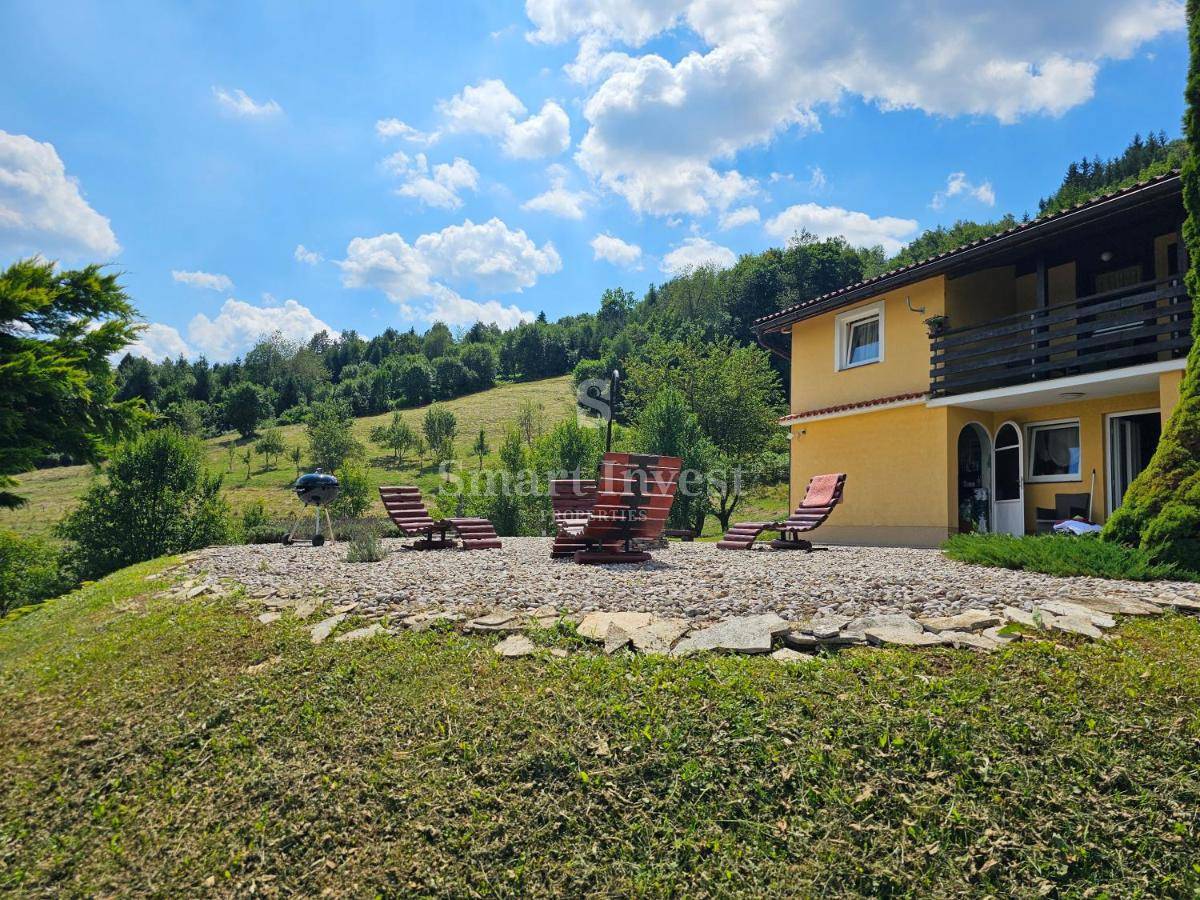 GORSKI KOTAR - VRBOVSKO, hiša z bazenom in zemljiščem 6200 m2