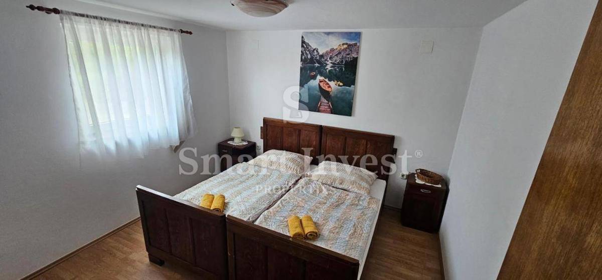 GORSKI KOTAR - VRBOVSKO, hiša z bazenom in zemljiščem 6200 m2