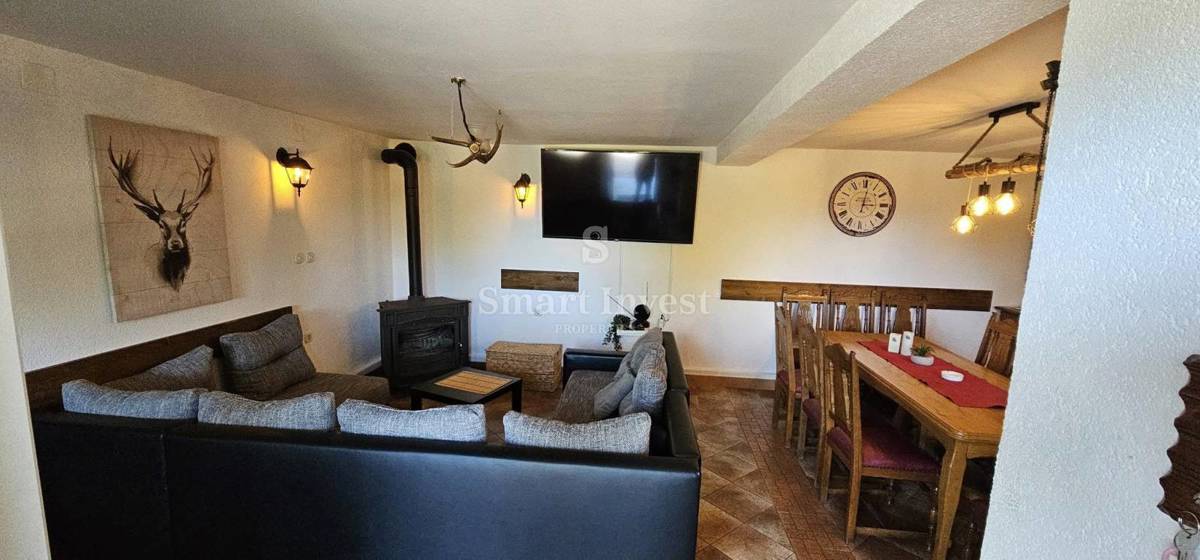 GORSKI KOTAR - VRBOVSKO, hiša z bazenom in zemljiščem 6200 m2