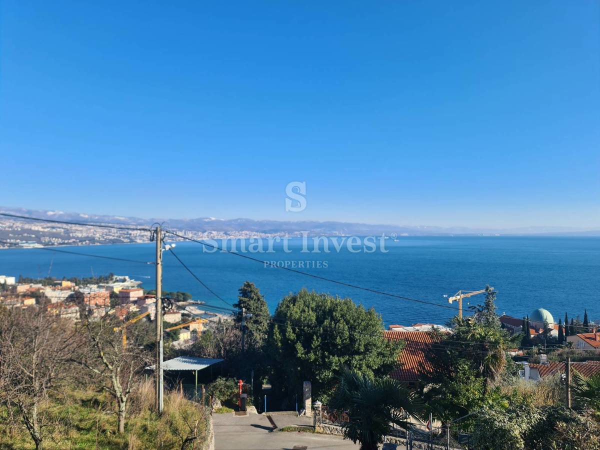 OPATIJA, Samostojna hiša s pogledom na morje v bližini centra in morja, prodamo