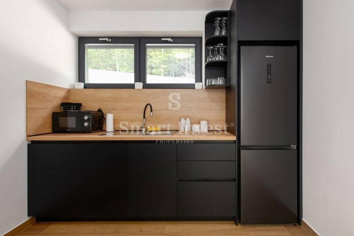 GORSKI KOTAR, moderna gorska hiša za počitnice in investicijo