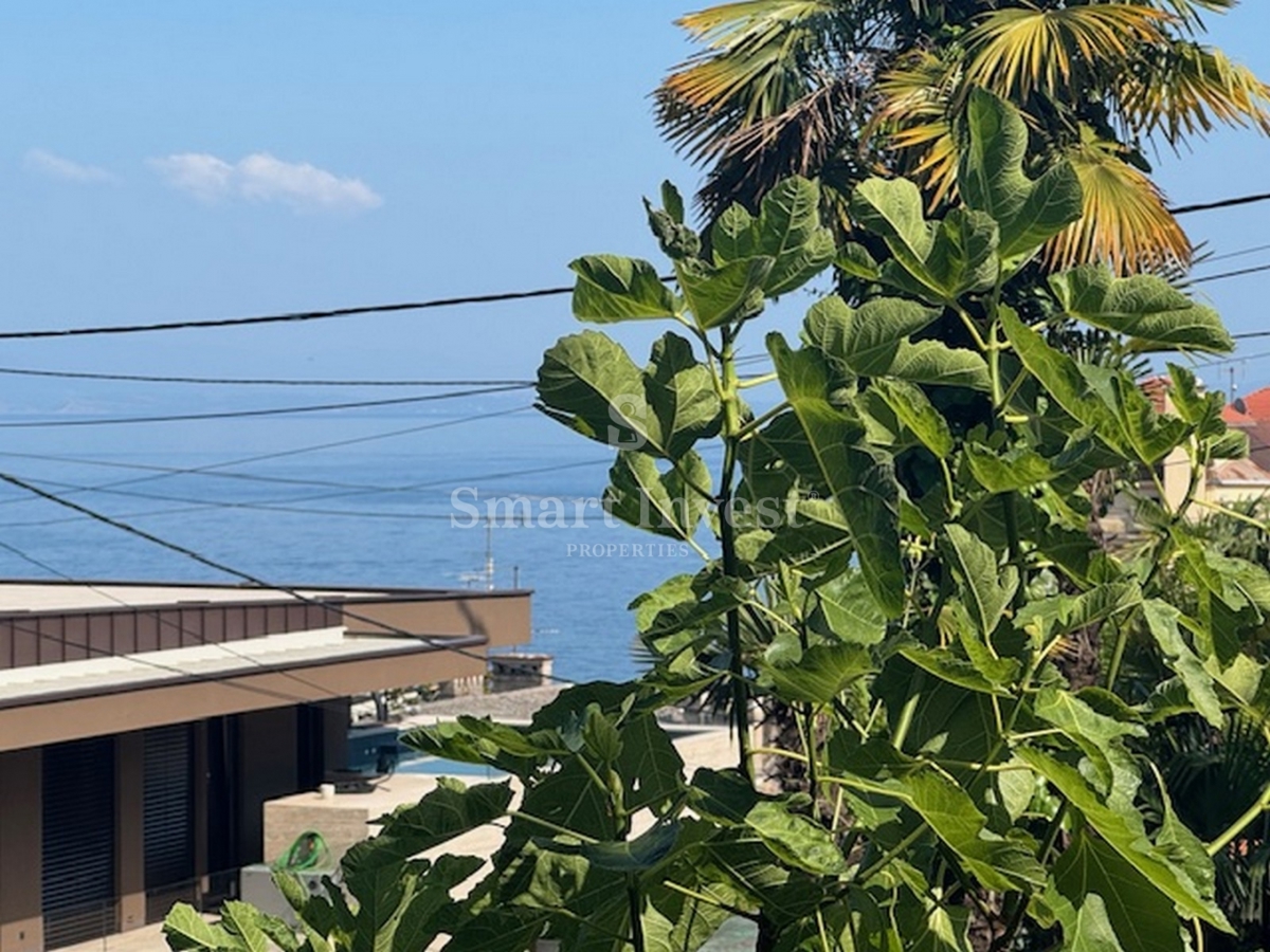 OPATIJA, stanovanje s parkirnim mestom v bližini morja