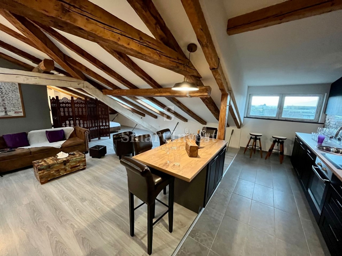Stanovanje Centar, Rijeka, 121,97m2