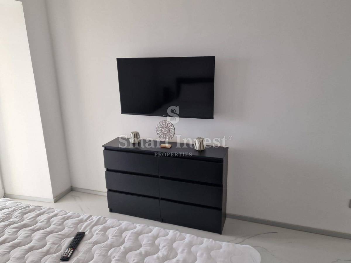 OPATIJA - BREGI, stanovanje s teraso, pogledom na morje, bazenom in parkiriščem