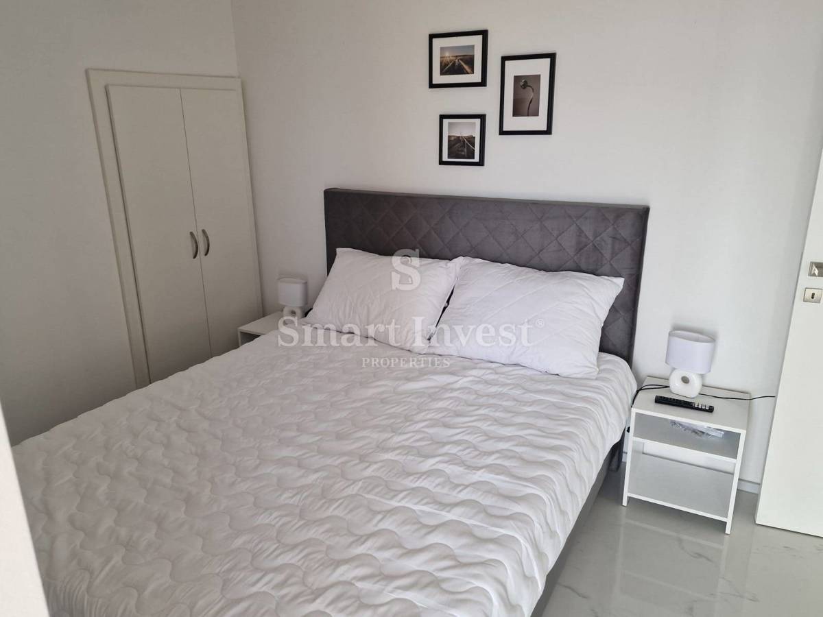 OPATIJA - BREGI, stanovanje s teraso, pogledom na morje, bazenom in parkiriščem