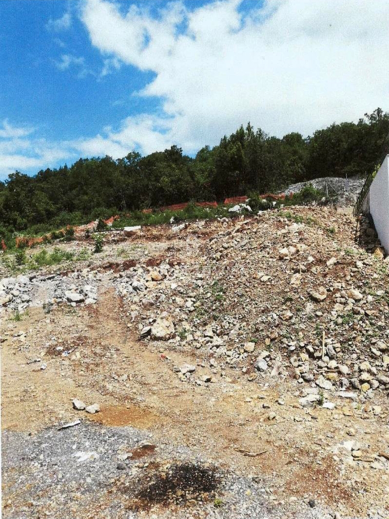 RIJEKA - BIVIO, zemljišče z gradbenim dovoljenjem za 5 stanovanj
