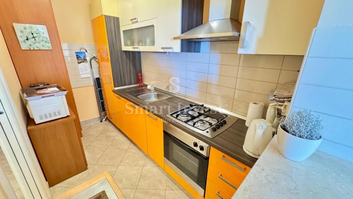 RIJEKA - DONJI ZAMET, stanovanje z balkonom in garažo