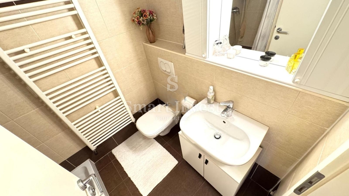 RIJEKA - DONJI ZAMET, stanovanje z balkonom in garažo