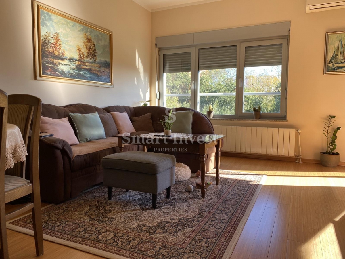 RIJEKA - DONJI ZAMET, stanovanje z balkonom in garažo