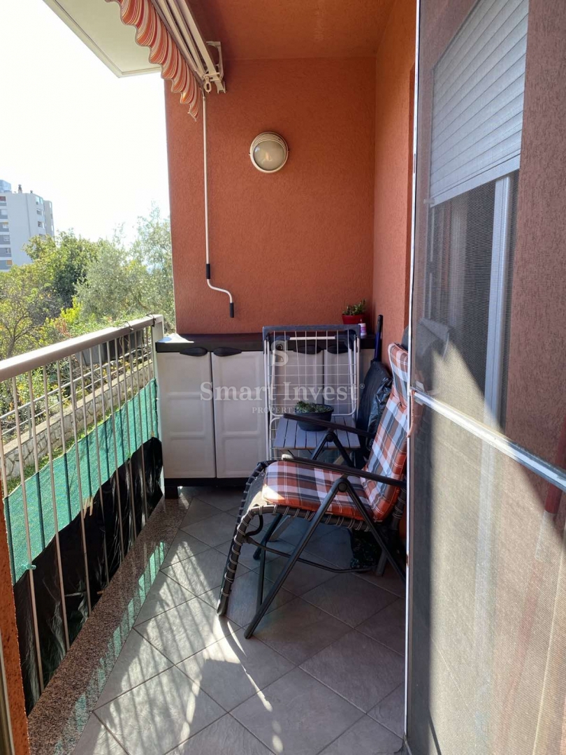 RIJEKA - DONJI ZAMET, stanovanje z balkonom in garažo