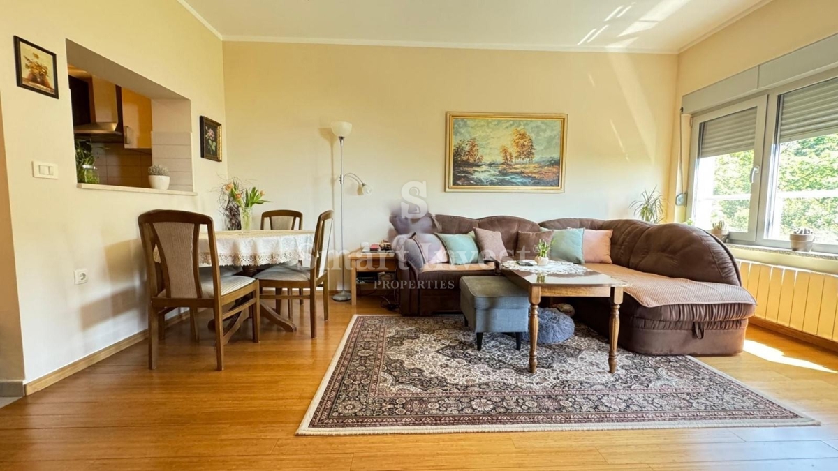 RIJEKA - DONJI ZAMET, stanovanje z balkonom in garažo