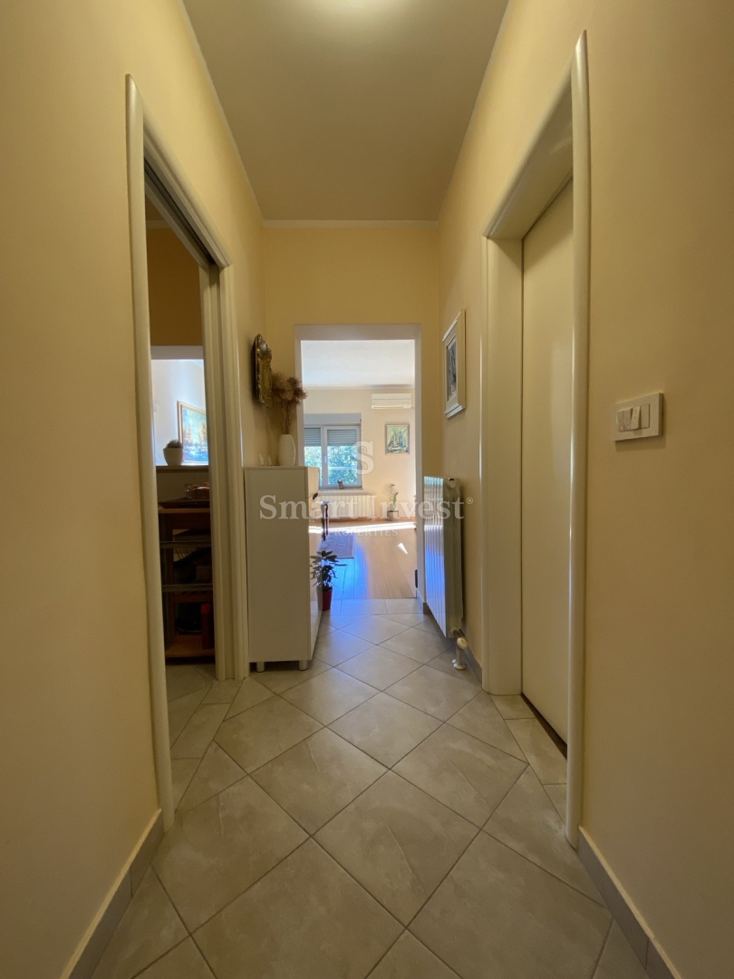 RIJEKA - DONJI ZAMET, stanovanje z balkonom in garažo