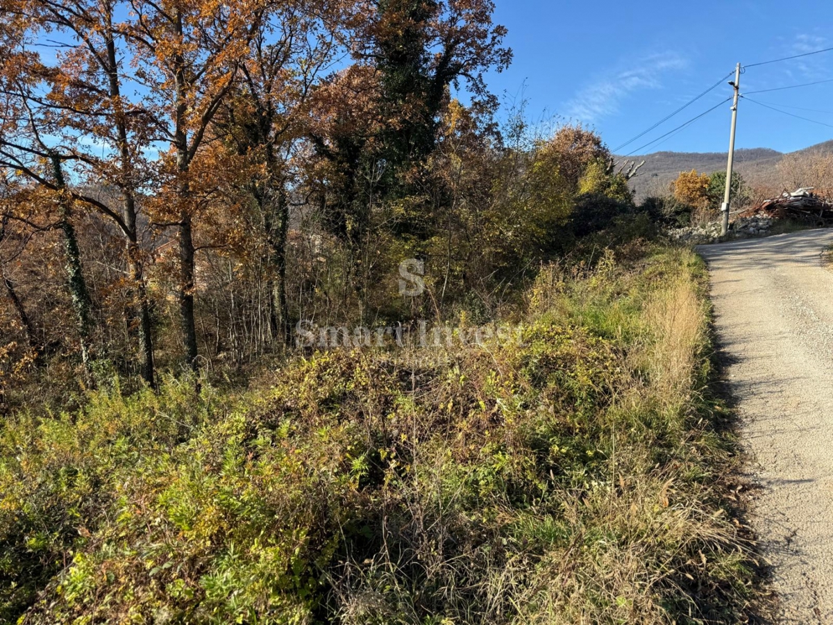 OPATIJA - BREGI, zemljišče s pogledom na morje za gradnjo dveh vil