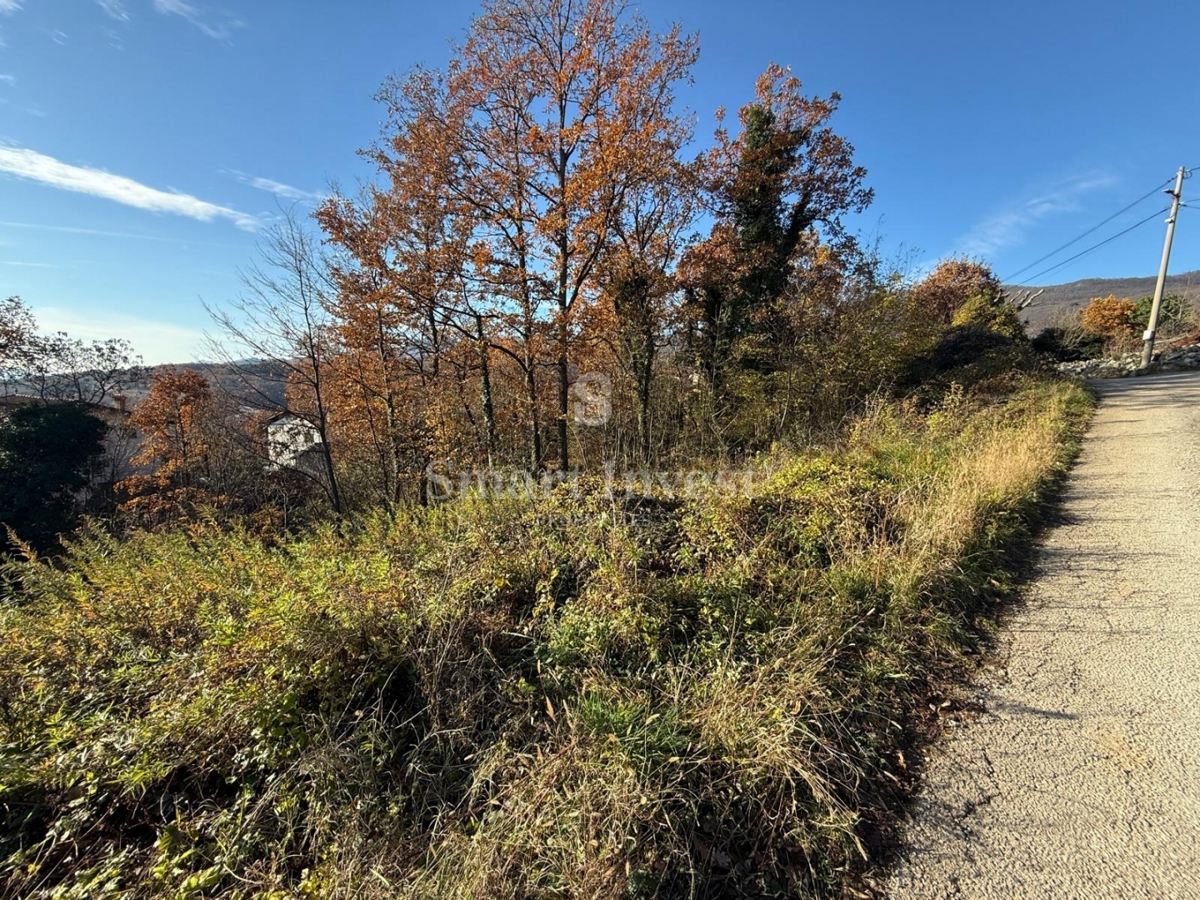 OPATIJA - BREGI, zemljišče s pogledom na morje za gradnjo dveh vil