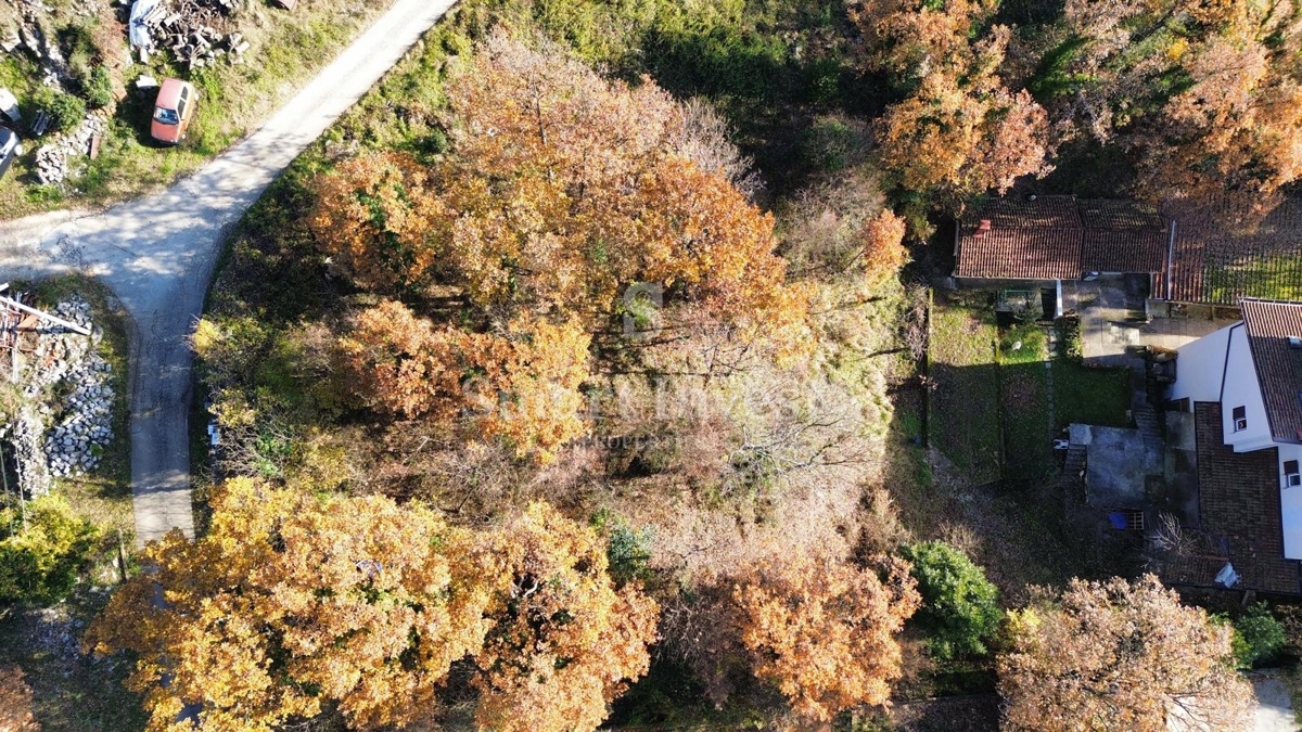 OPATIJA - BREGI, zemljišče s pogledom na morje za gradnjo dveh vil