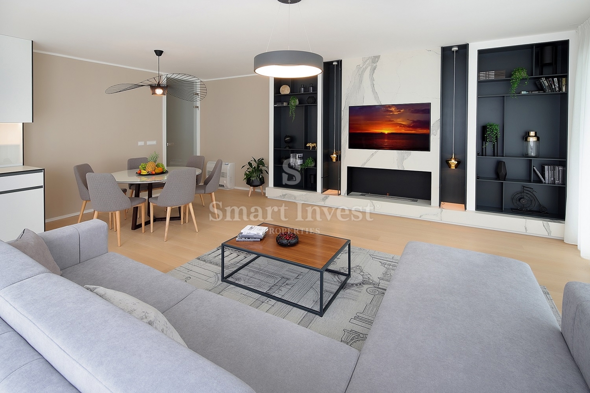 IČIĆI, luksuzno stanovanje v novogradnji z bazenom, 100 m od morja