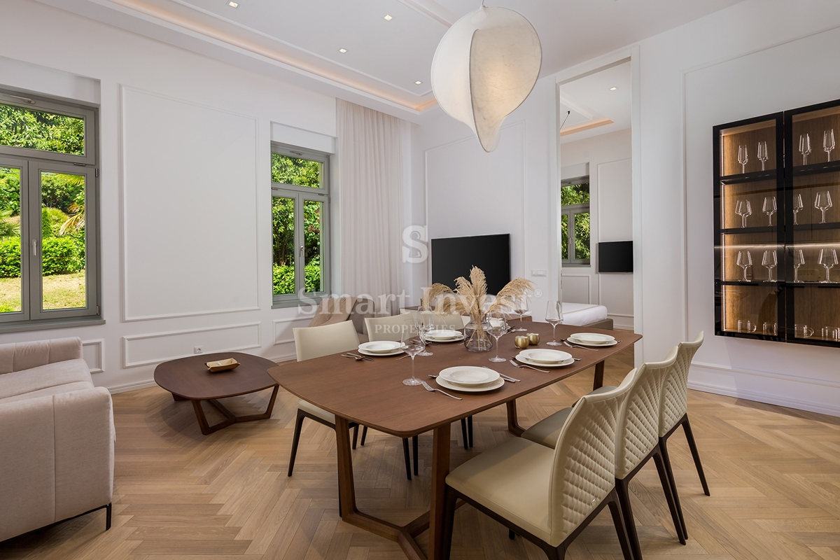 OPATIJA – CENTER, luksuzno stanovanje ob morju s teraso v prenovljeni vili